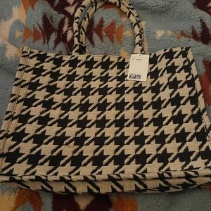 Hm book tote NWT